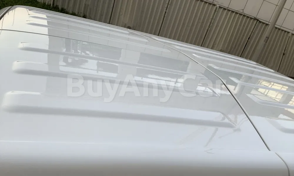 Vehicle photo 5