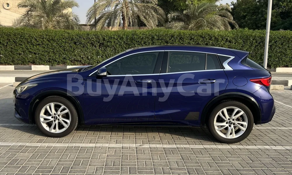 Vehicle photo 5