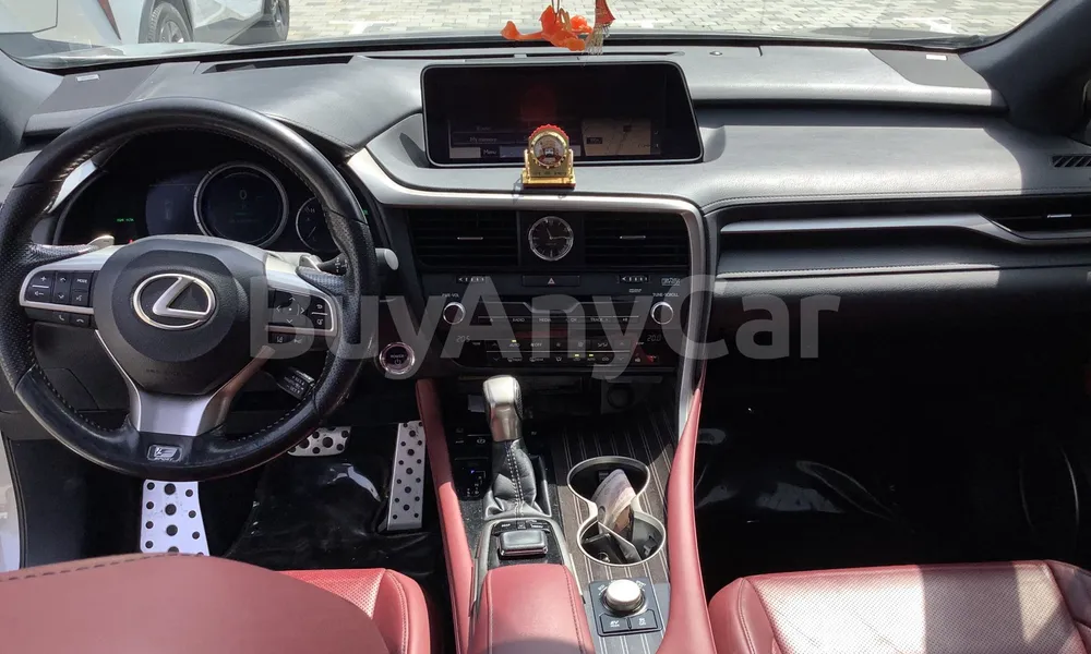 Vehicle photo 9