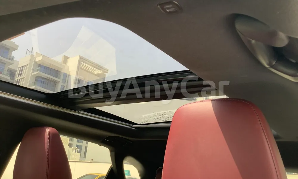 Vehicle photo 8