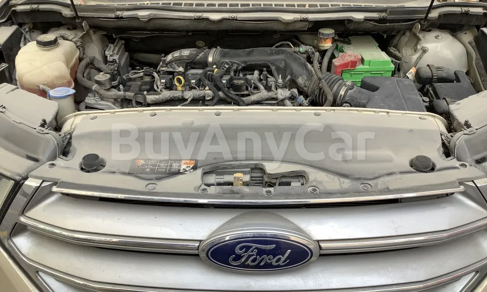 Vehicle photo 6
