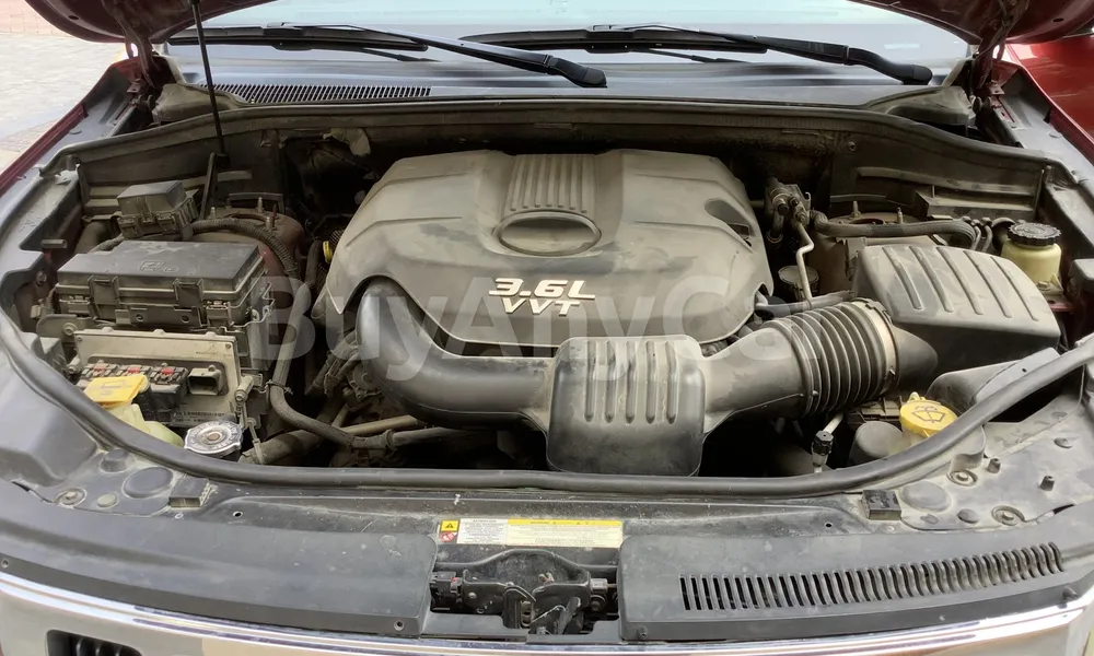 Vehicle photo 6