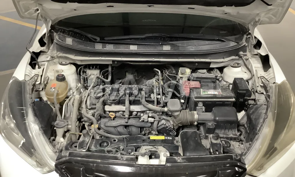 Vehicle photo 6