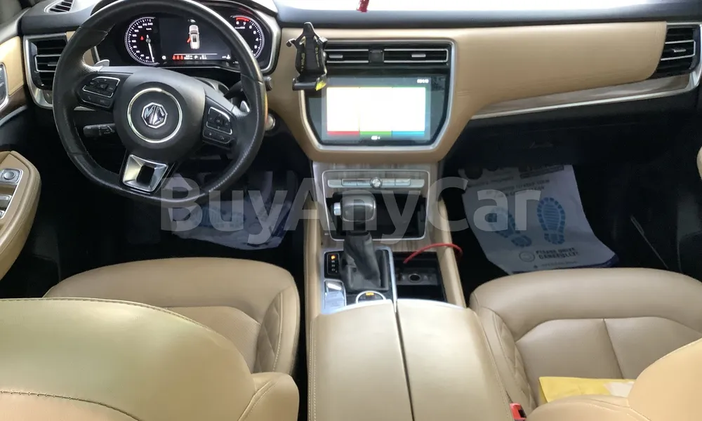 Vehicle photo 7