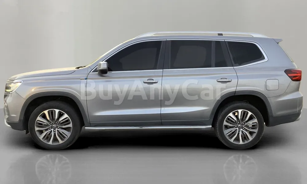 Vehicle photo 4
