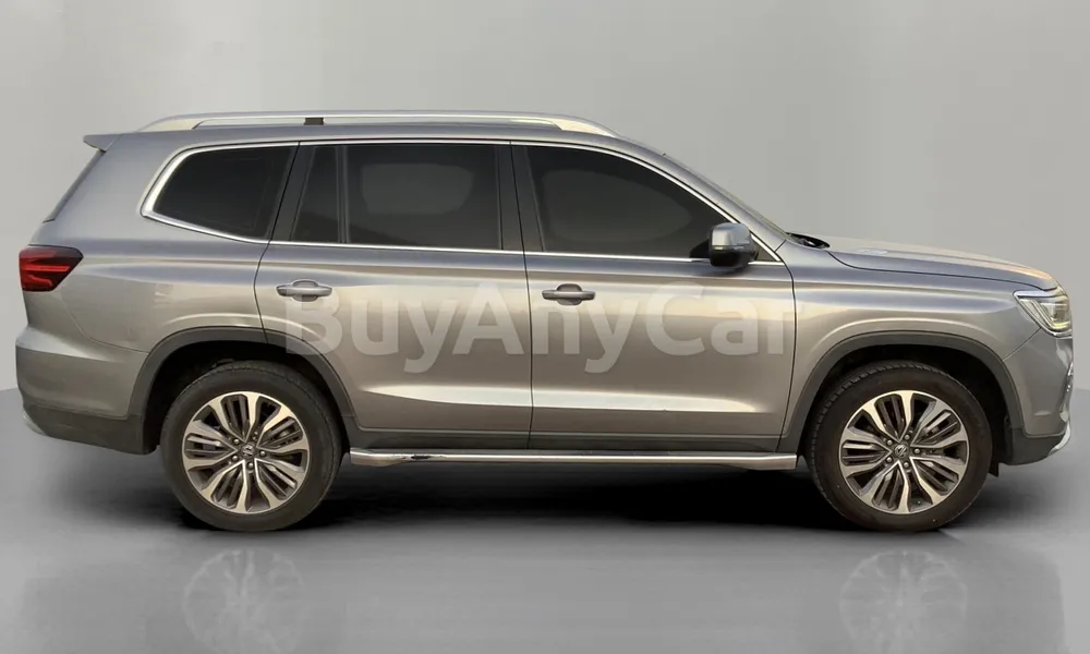 Vehicle photo 3
