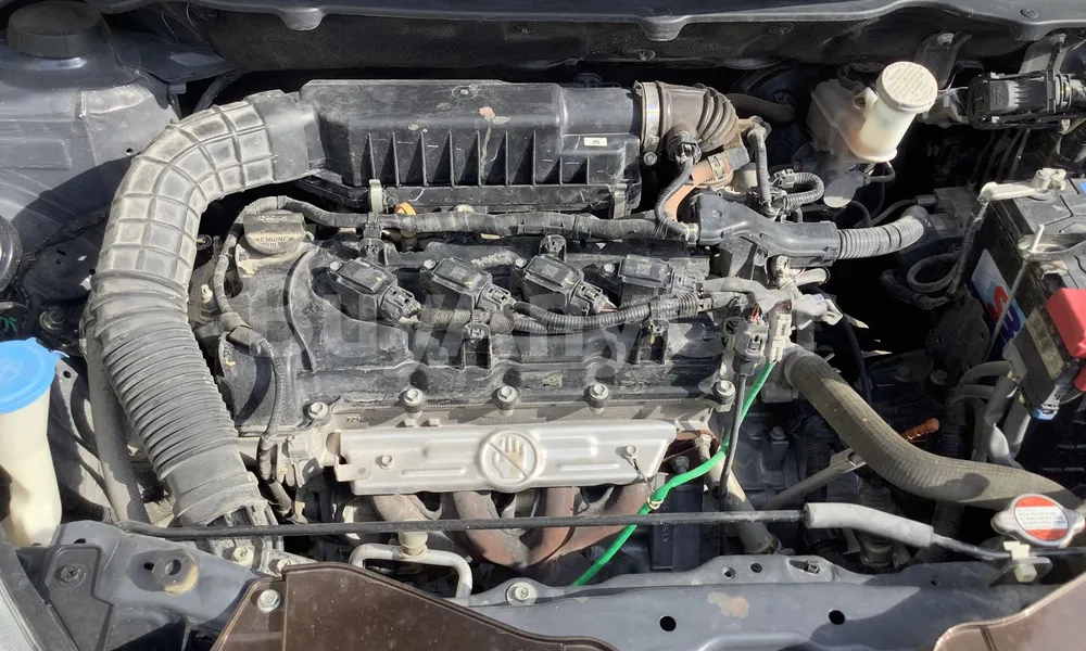 Vehicle photo 6
