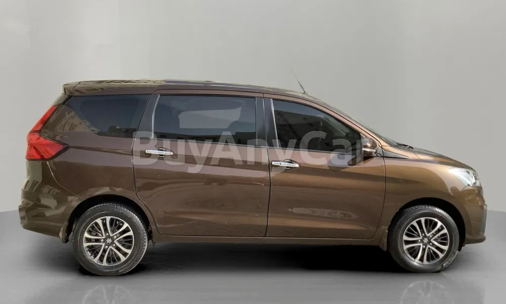 Vehicle photo 3