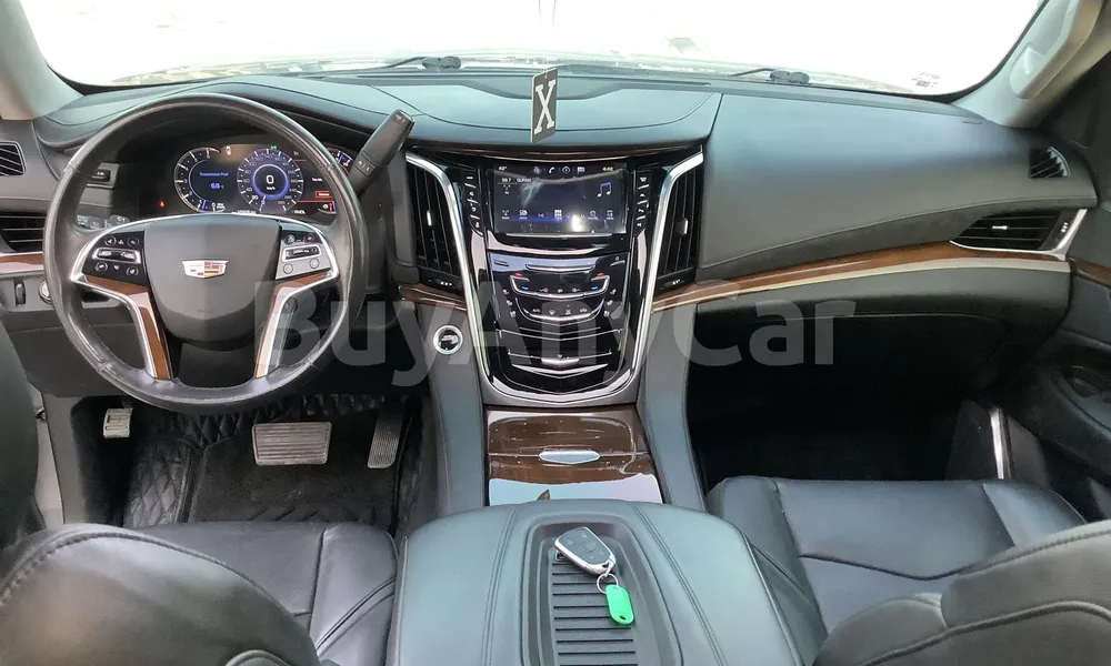 Vehicle photo 8