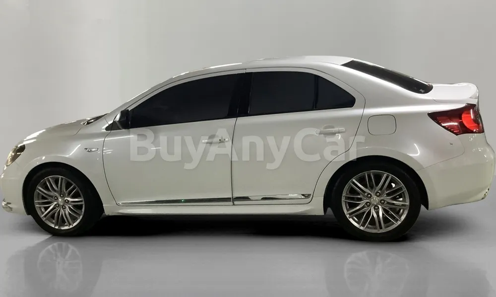 Vehicle photo 4