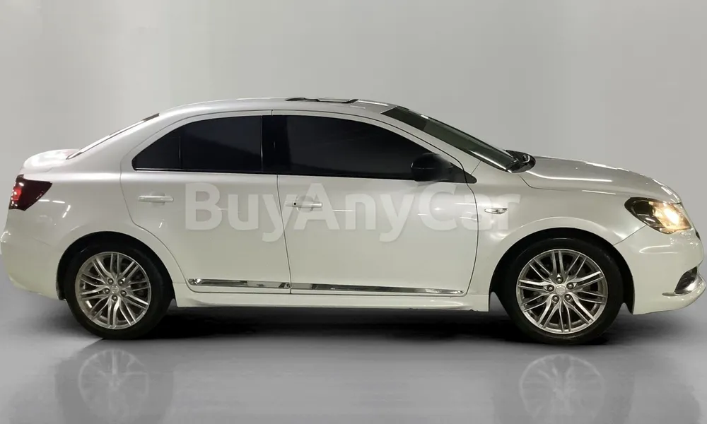 Vehicle photo 3