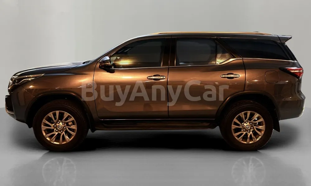 Vehicle photo 4