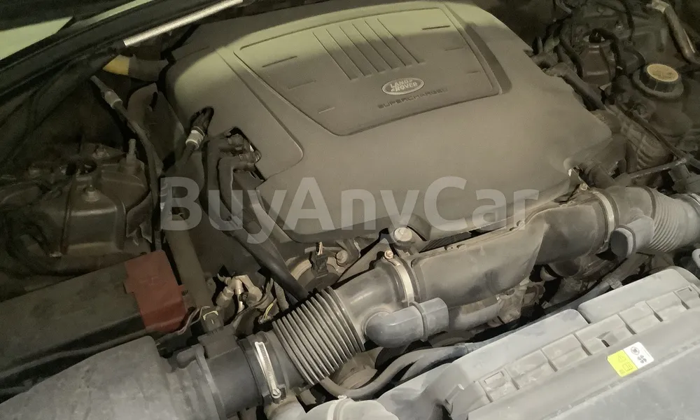 Vehicle photo 6
