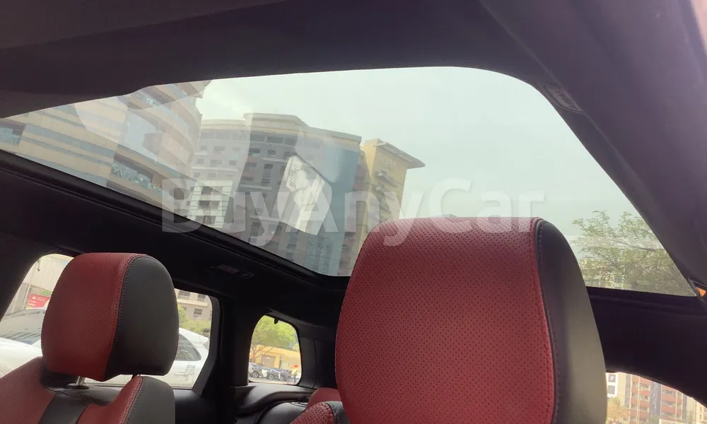 Vehicle photo 9