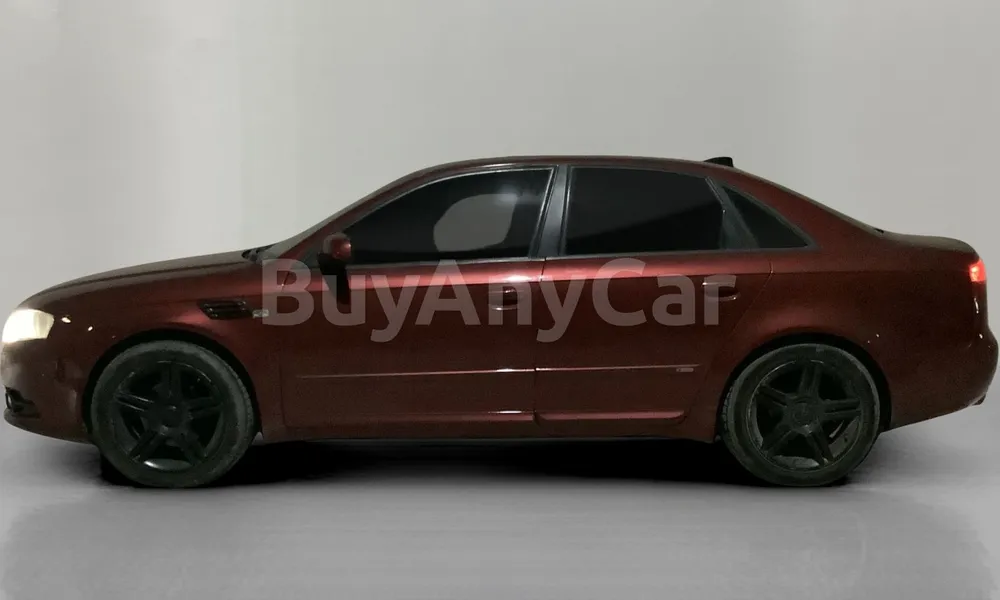 Vehicle photo 4