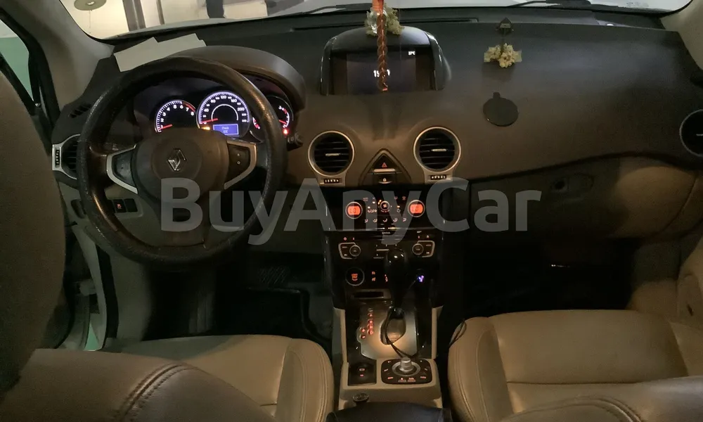 Vehicle photo 8