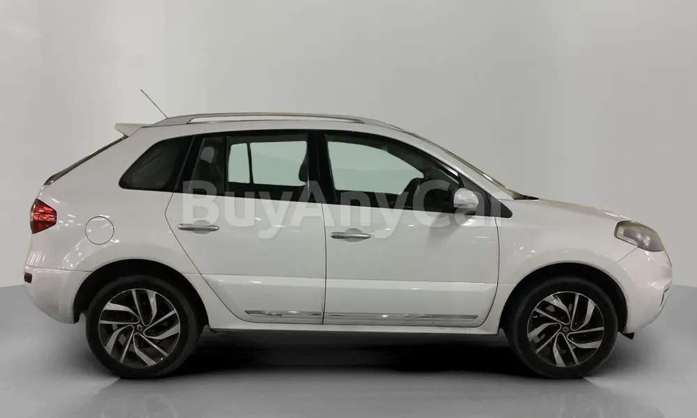 Vehicle photo 3