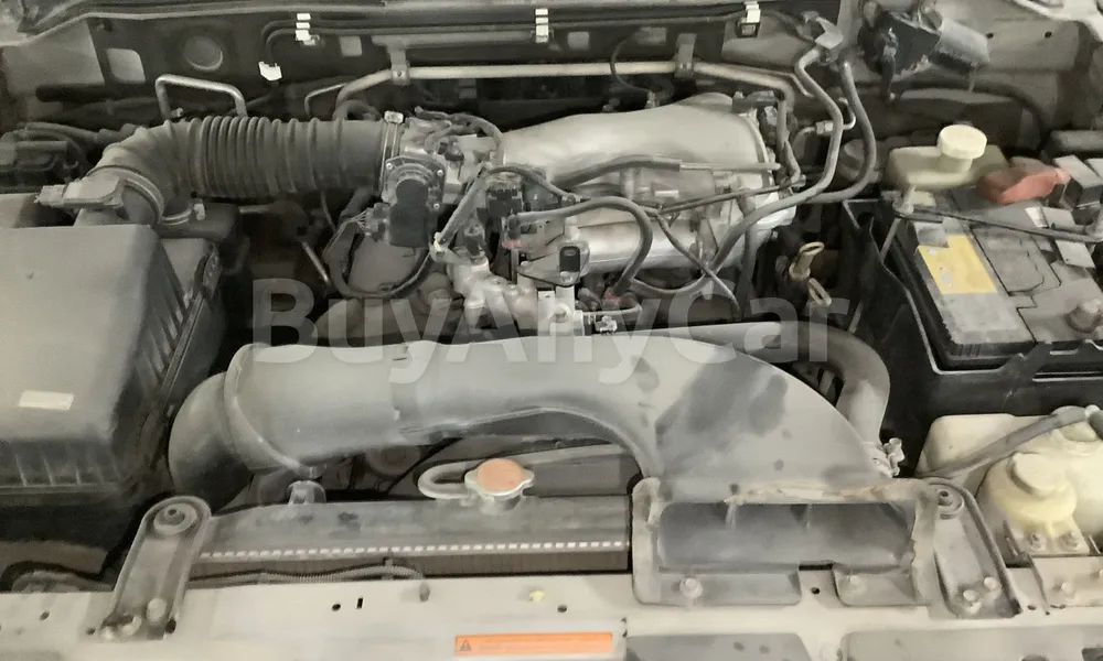 Vehicle photo 6