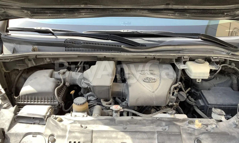 Vehicle photo 6