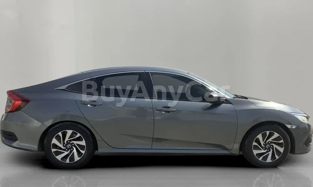 Vehicle photo 3