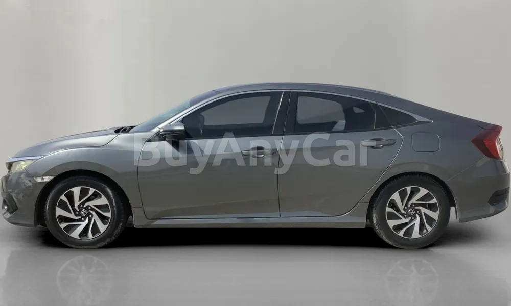 Vehicle photo 4