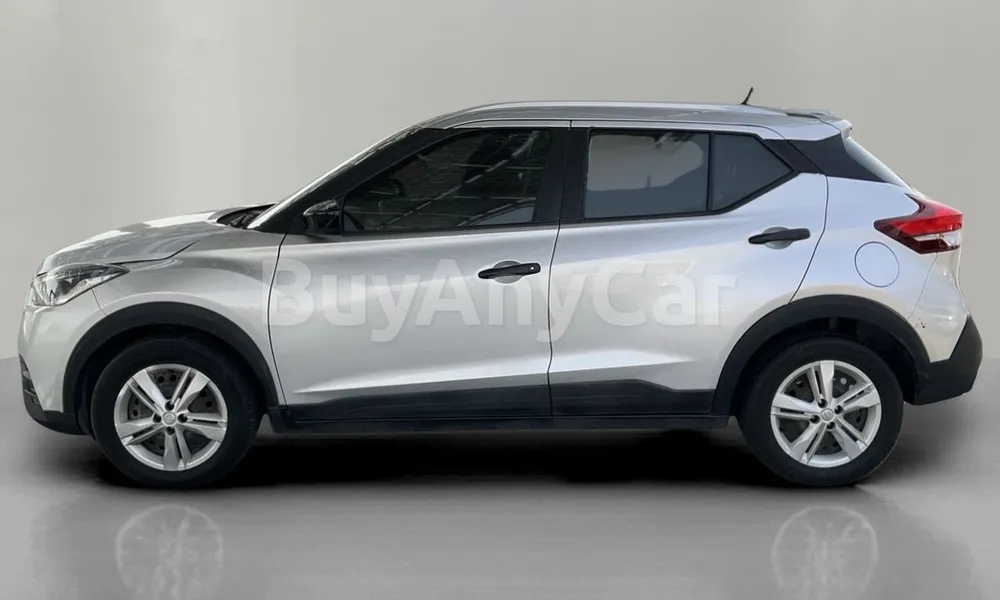 Vehicle photo 4