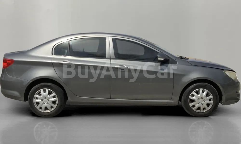 Vehicle photo 3
