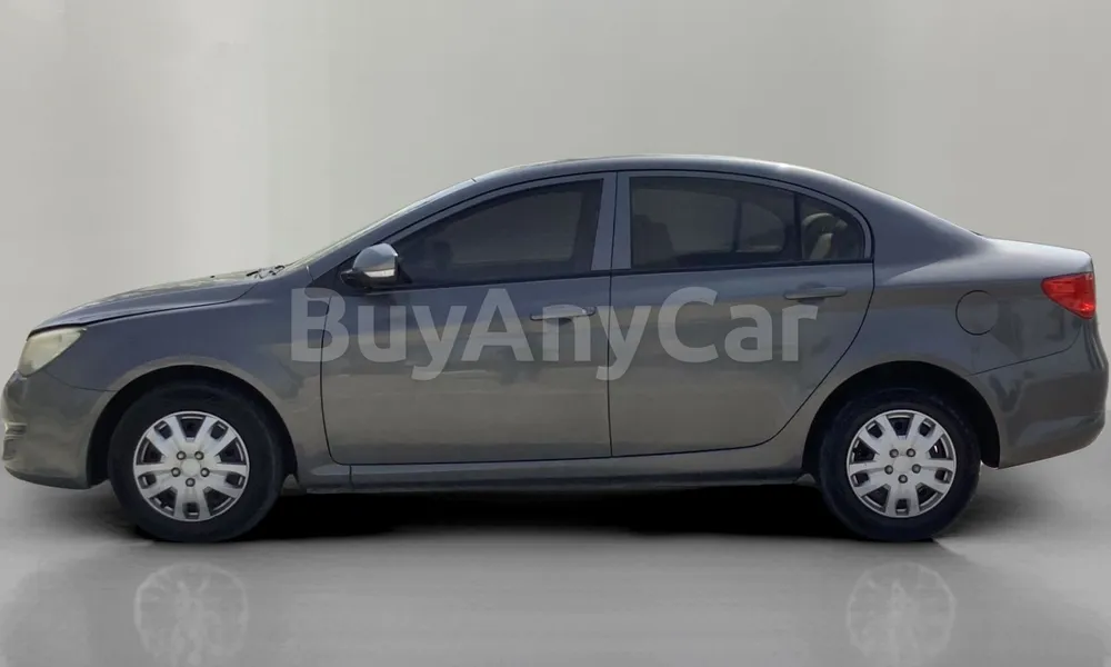 Vehicle photo 4