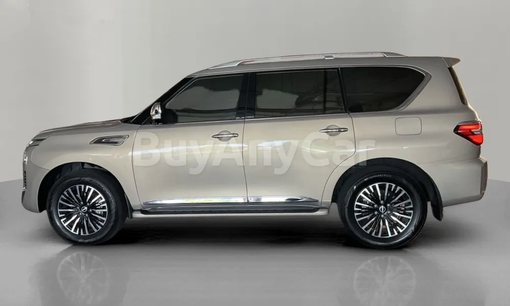 Vehicle photo 4
