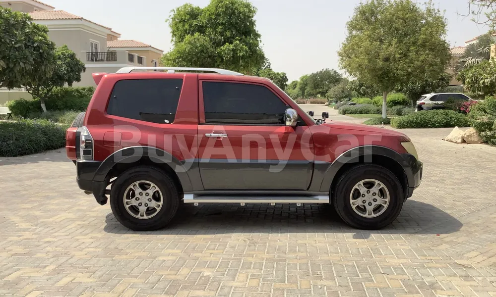 Vehicle photo 4