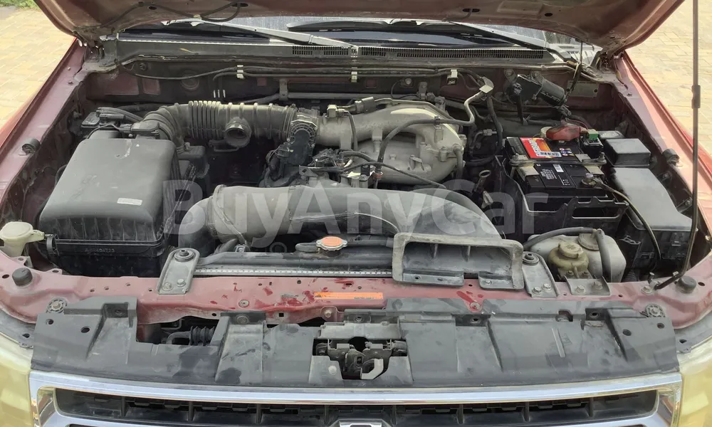 Vehicle photo 6