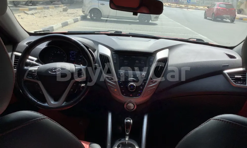 Vehicle photo 8
