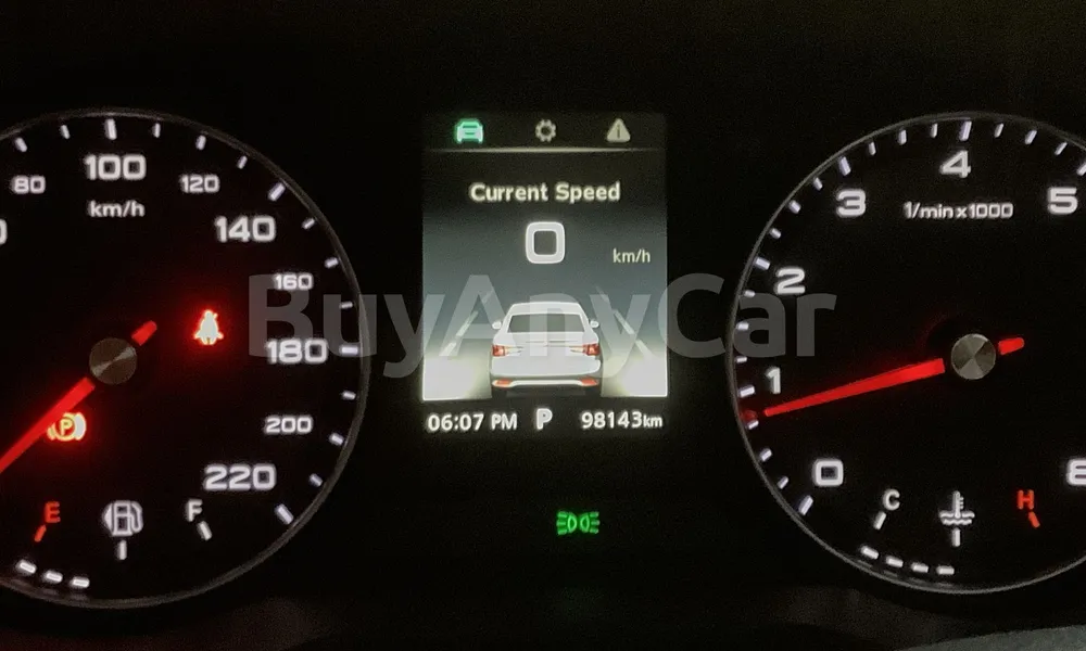 Vehicle photo 8