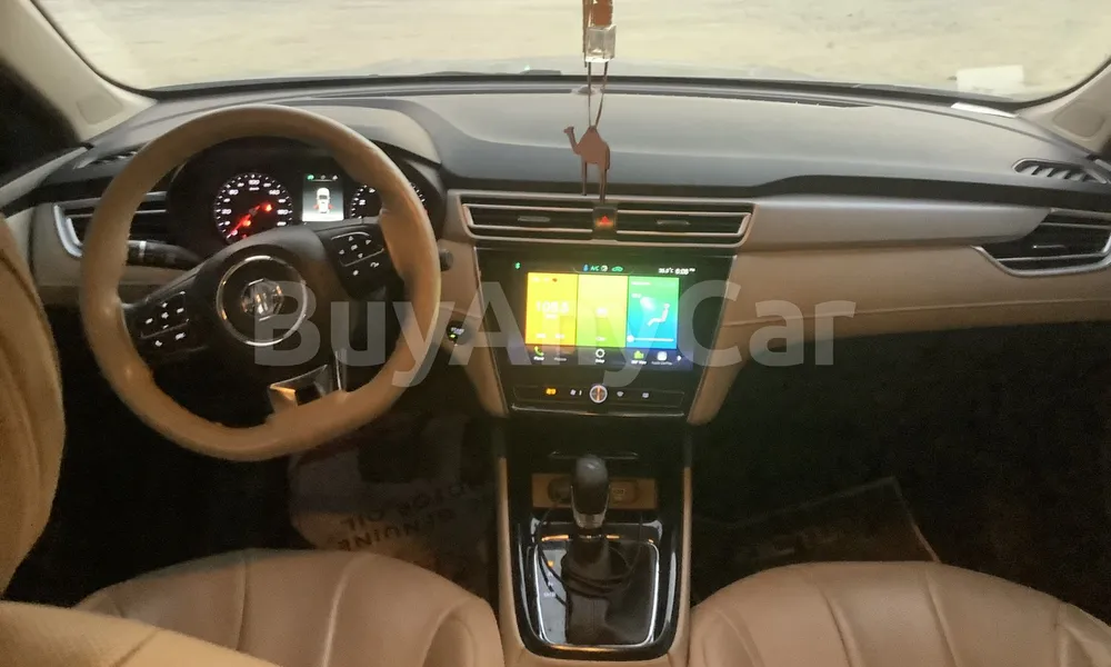 Vehicle photo 9