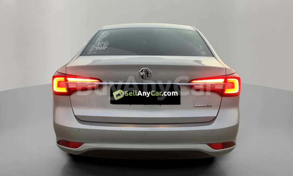 Vehicle photo 2