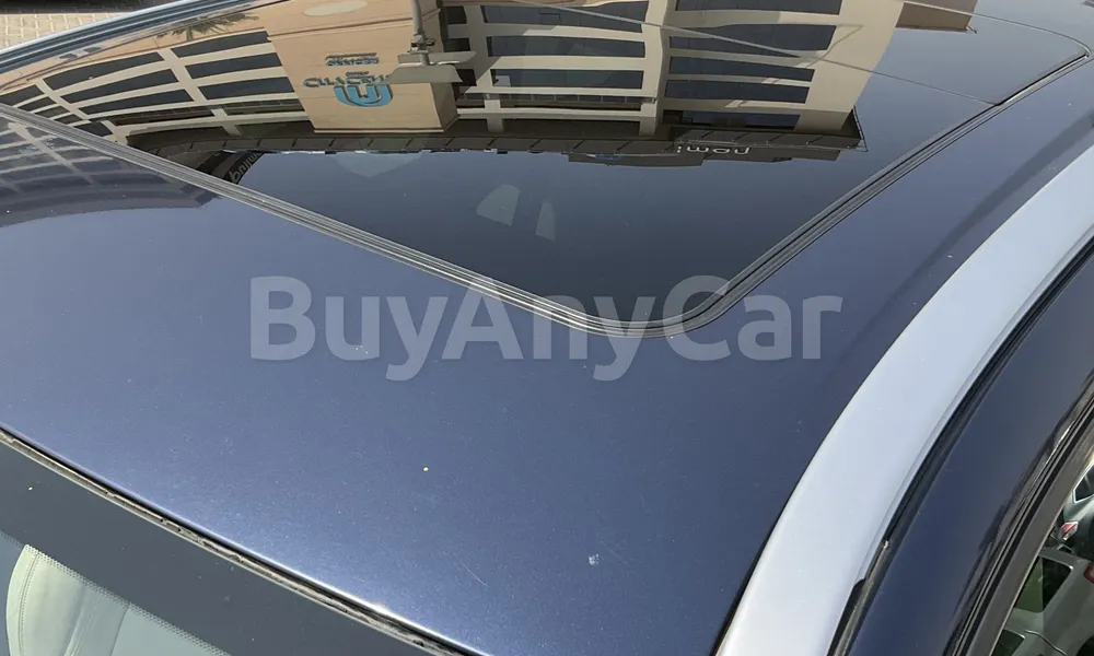 Vehicle photo 5