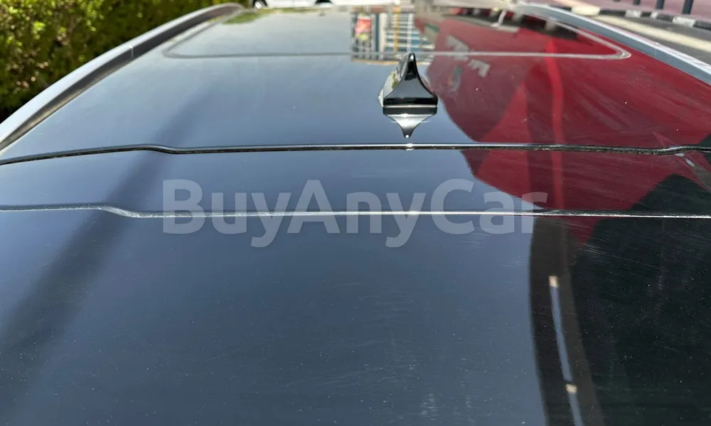 Vehicle photo 6