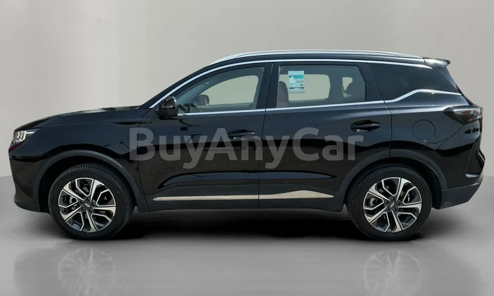 Vehicle photo 4