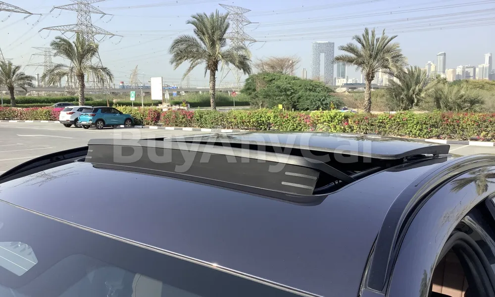 Vehicle photo 5