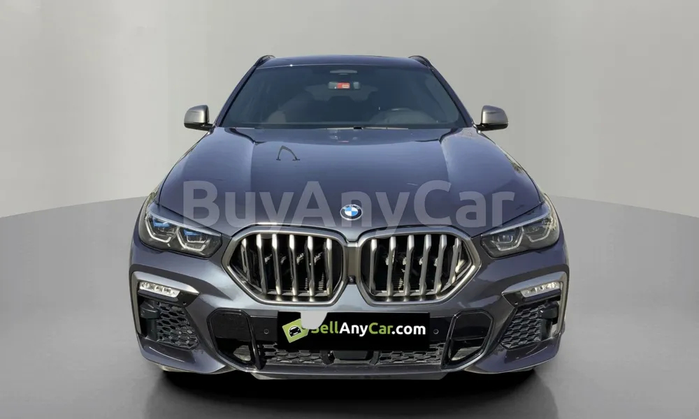 Vehicle photo 1