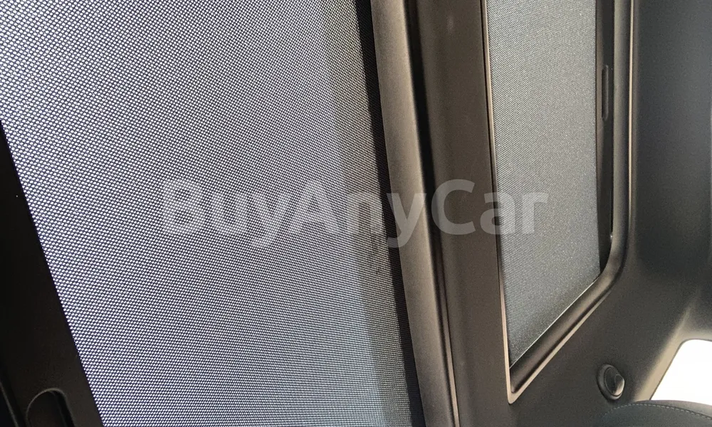Vehicle photo 9