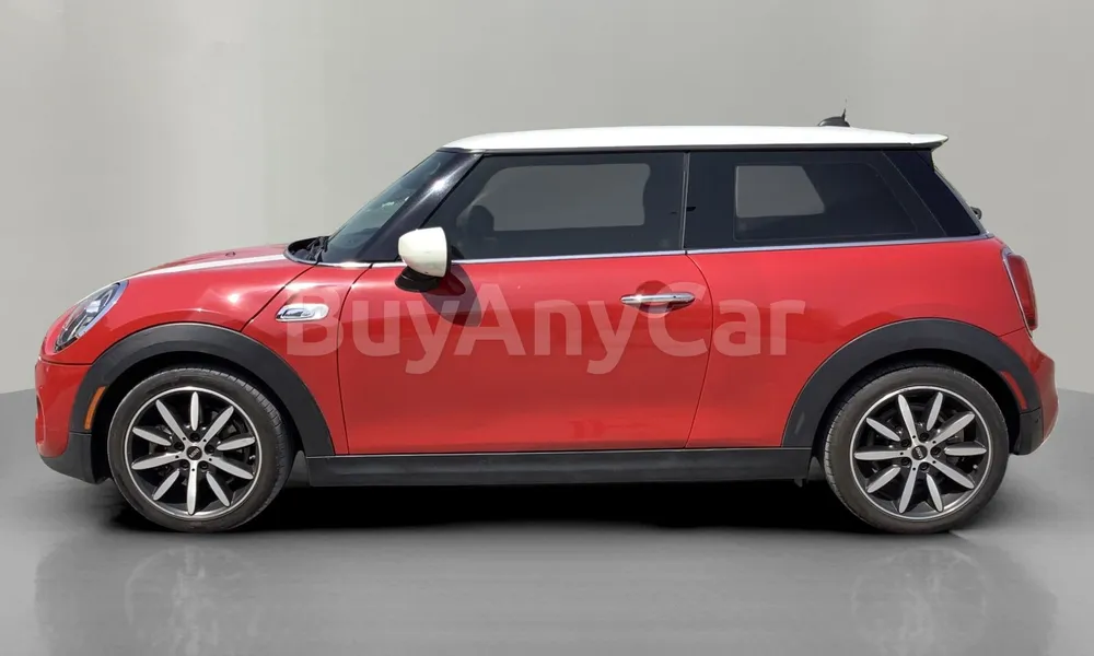 Vehicle photo 4