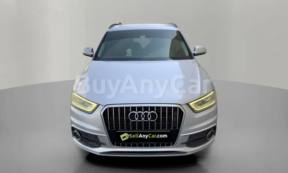 Vehicle photo 1