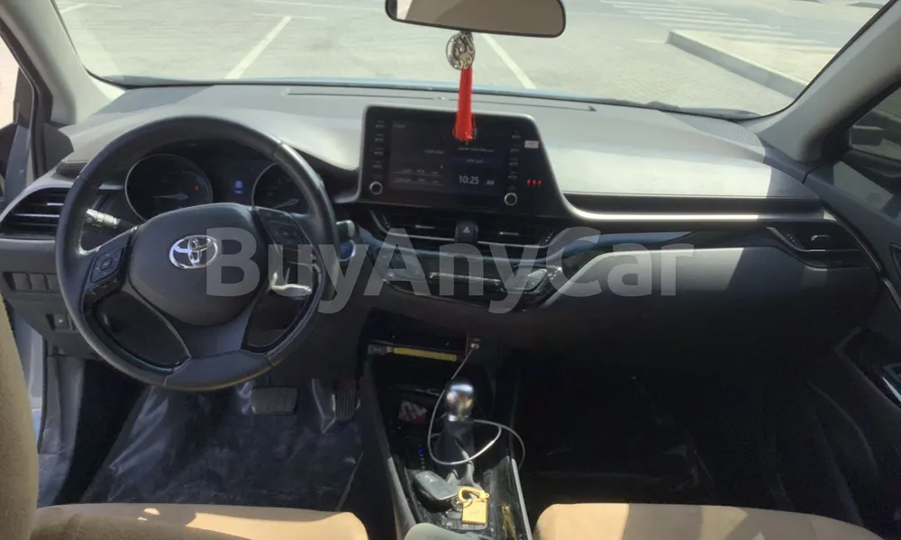 Vehicle photo 8