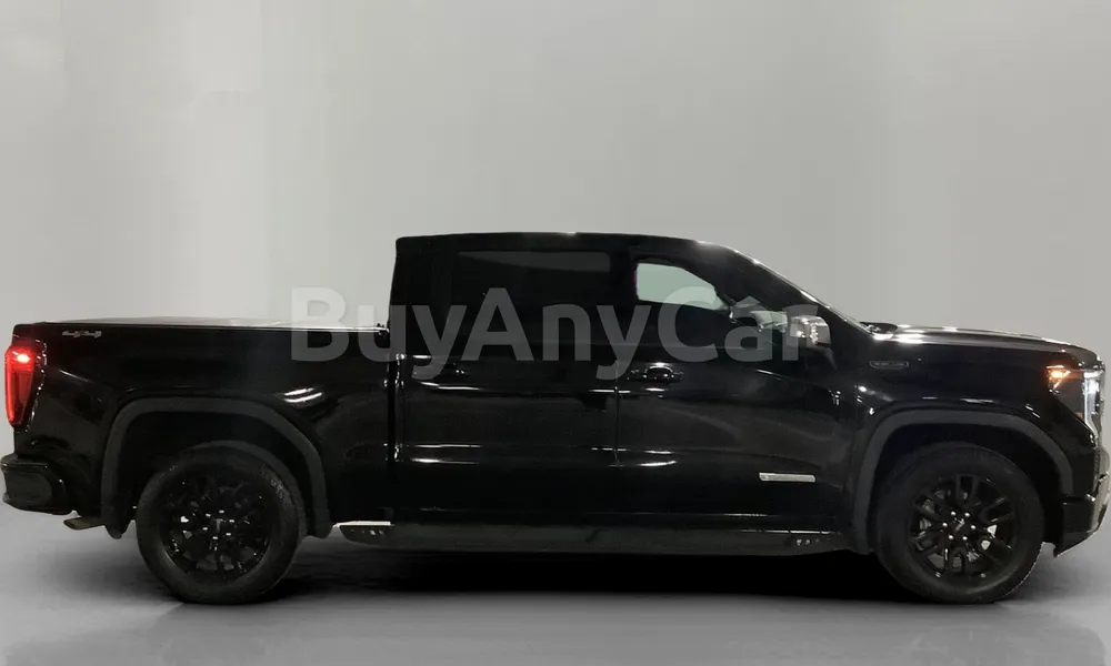 Vehicle photo 4