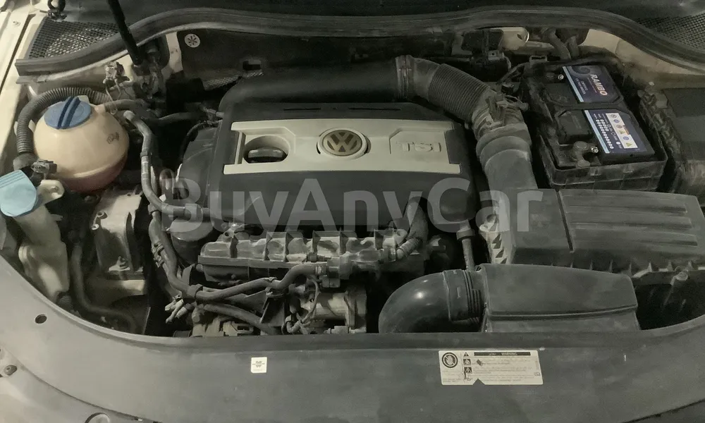 Vehicle photo 5