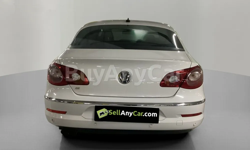 Vehicle photo 2