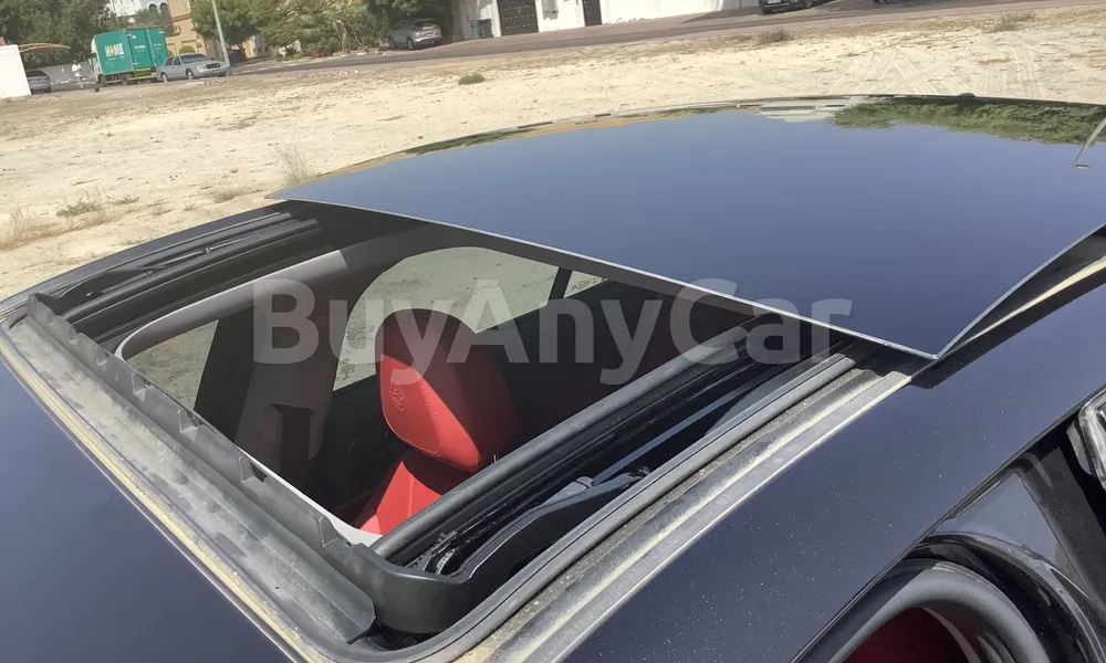 Vehicle photo 5