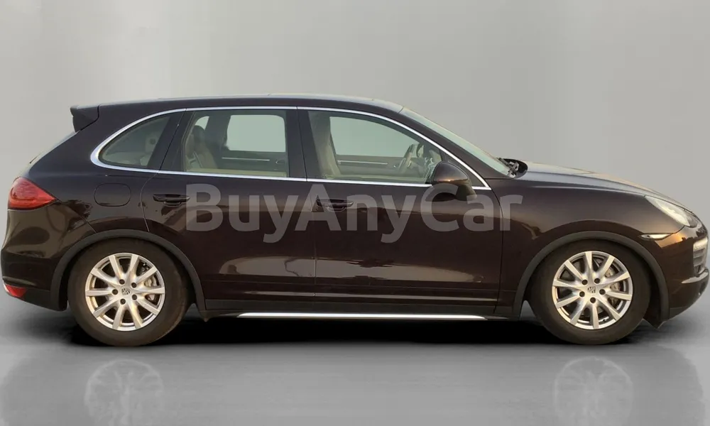 Vehicle photo 3