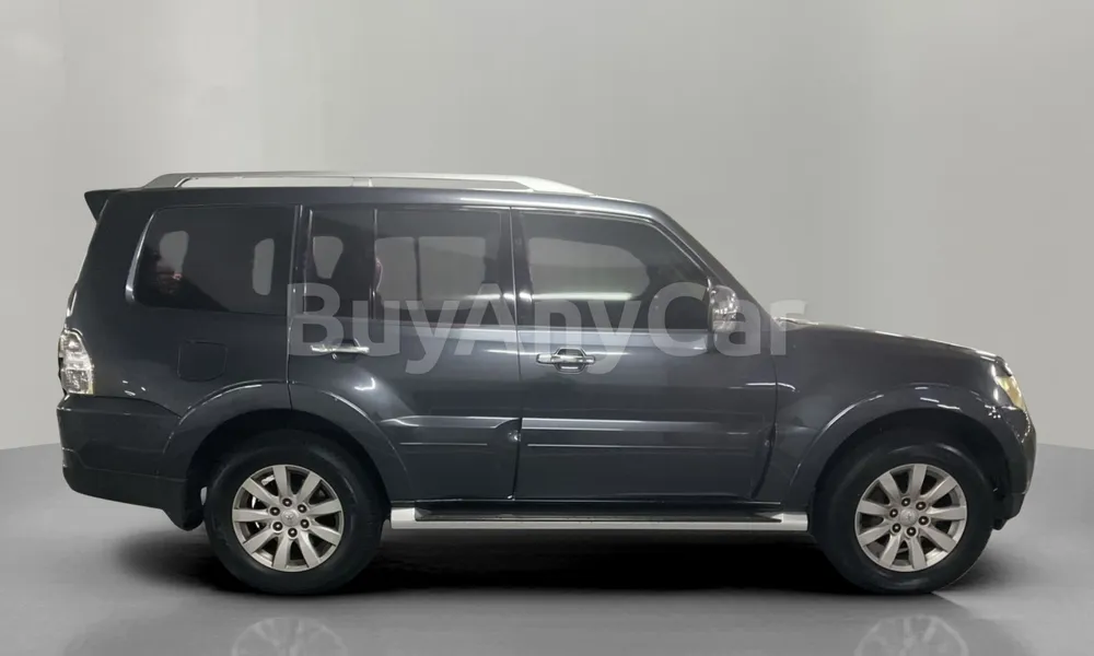Vehicle photo 3